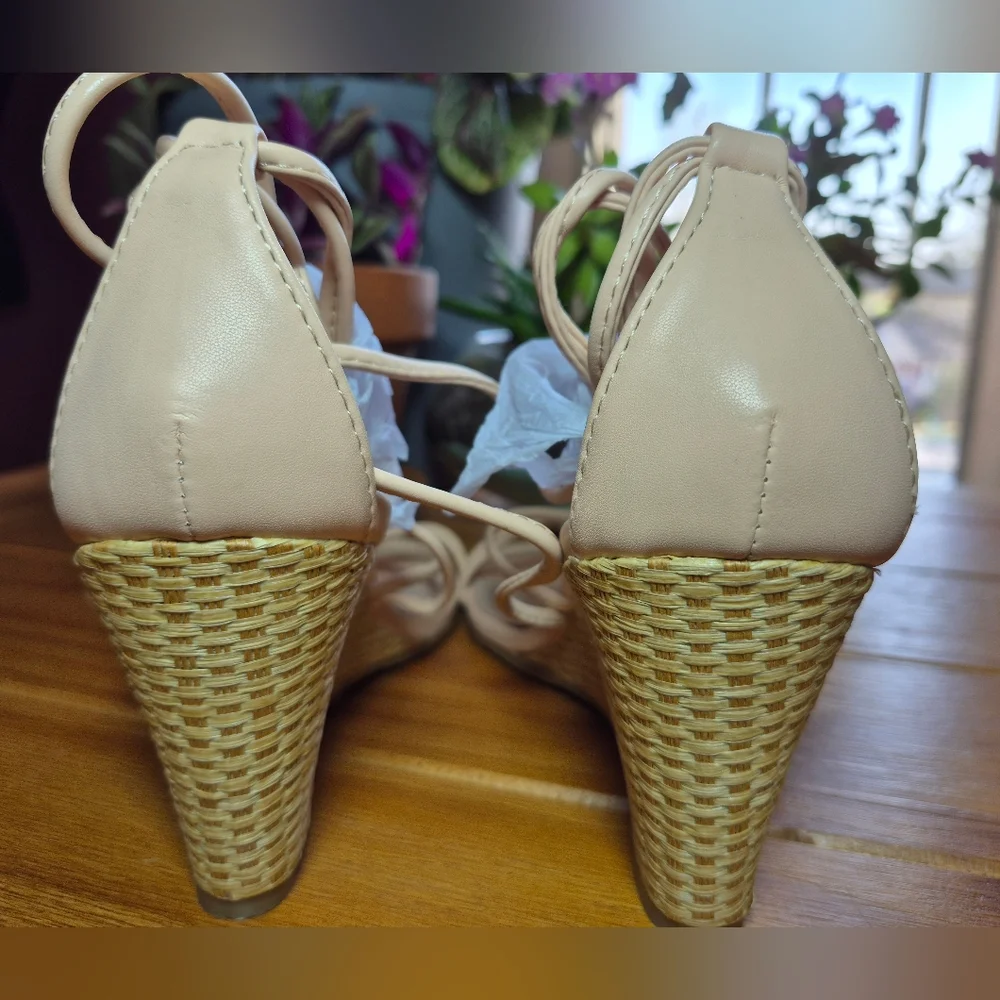 Allegra K‎ Strappy Low Wedge Sandals - Size 9